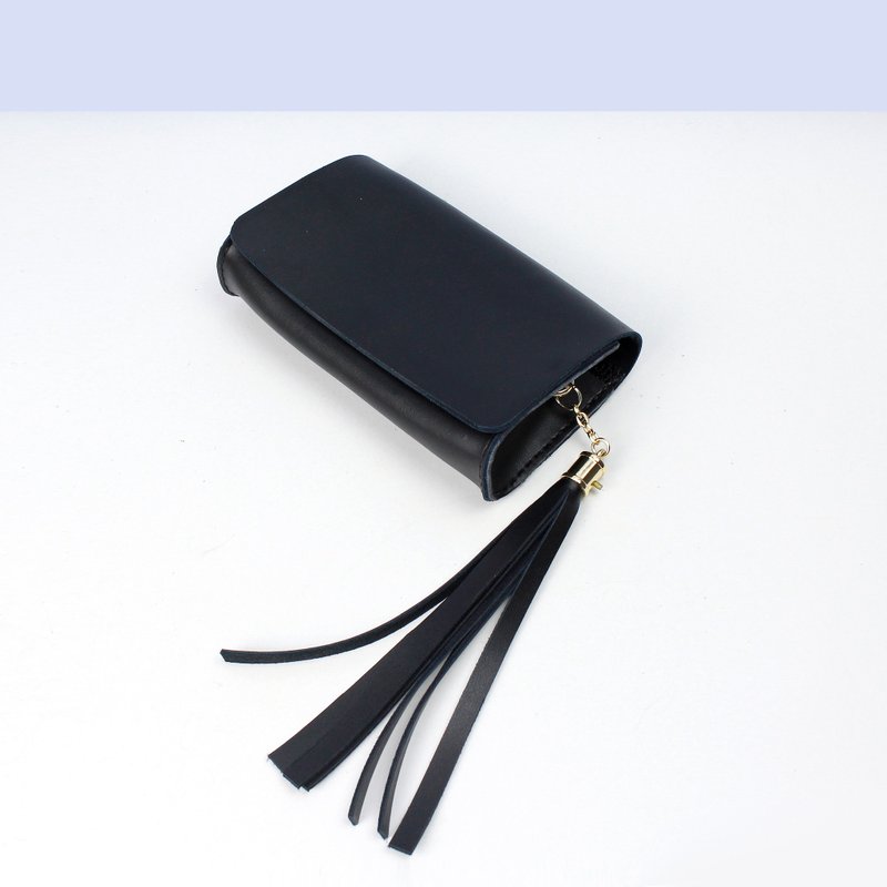 zemoneni 全手作 牛皮 极简优雅 黑色流苏手拿包 - 手拿包 - 真皮 黑色