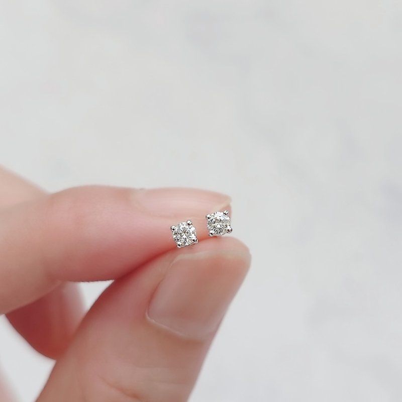 限量现货 - 迷你天然钻石 经典四爪镶 纯 18K 白金耳环 0.17ct - 耳环/耳夹 - 钻石 银色