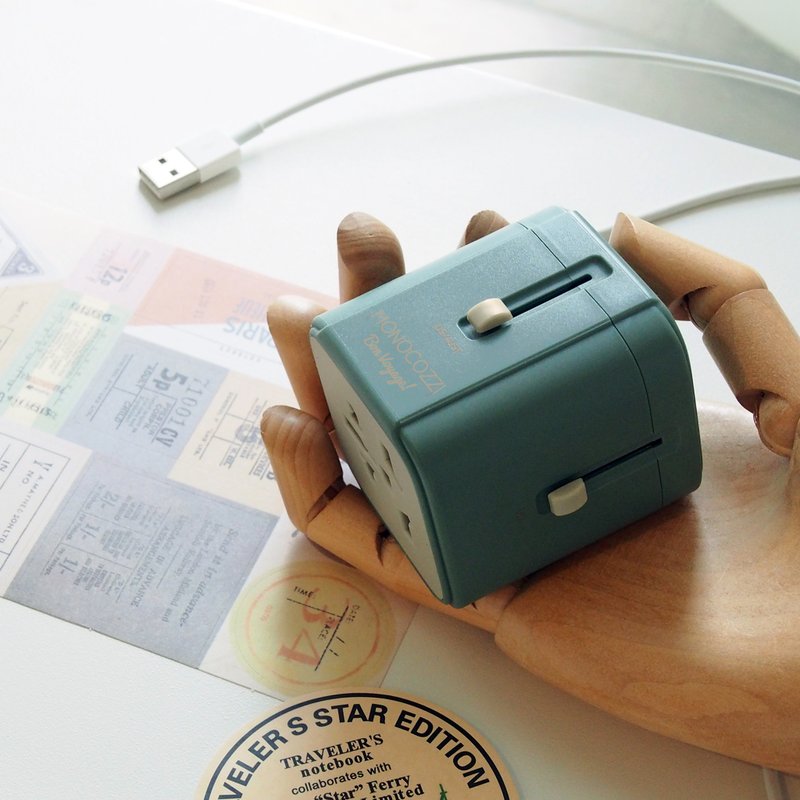 Bon Voyage | 全球通用旅行转换器内置4.5A 双USB & USB-C - 绿色 - 数码小物 - 树脂 绿色