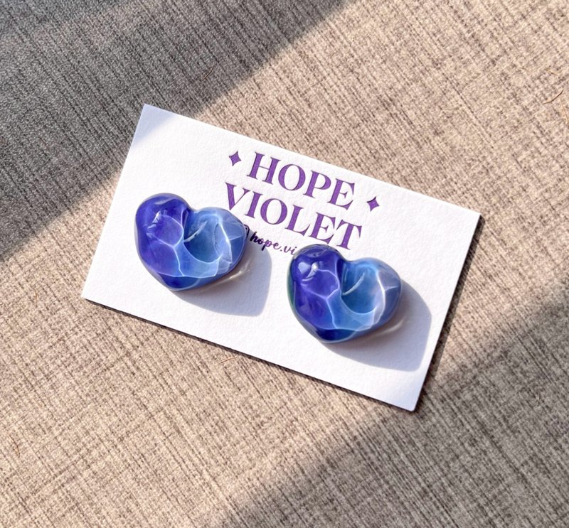 水彩水纹混色心型耳环- Wavy Paradise - 耳环/耳夹 - 树脂 蓝色