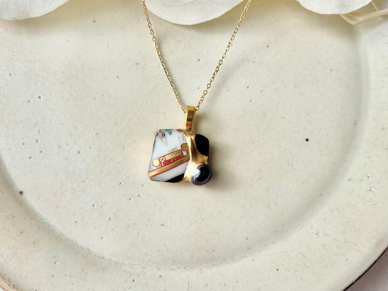 有田烧 金继 项链 医疗级不锈钢链 抗过敏 18K 日式图纹 黑曜石 淡水珍珠 天然石 传统工艺 No.405 - 项链 - 陶 白色