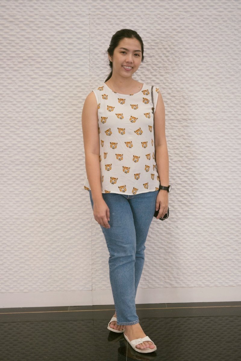 Sleeveless Tiger Pattern - 女装背心 - 其他材质 白色