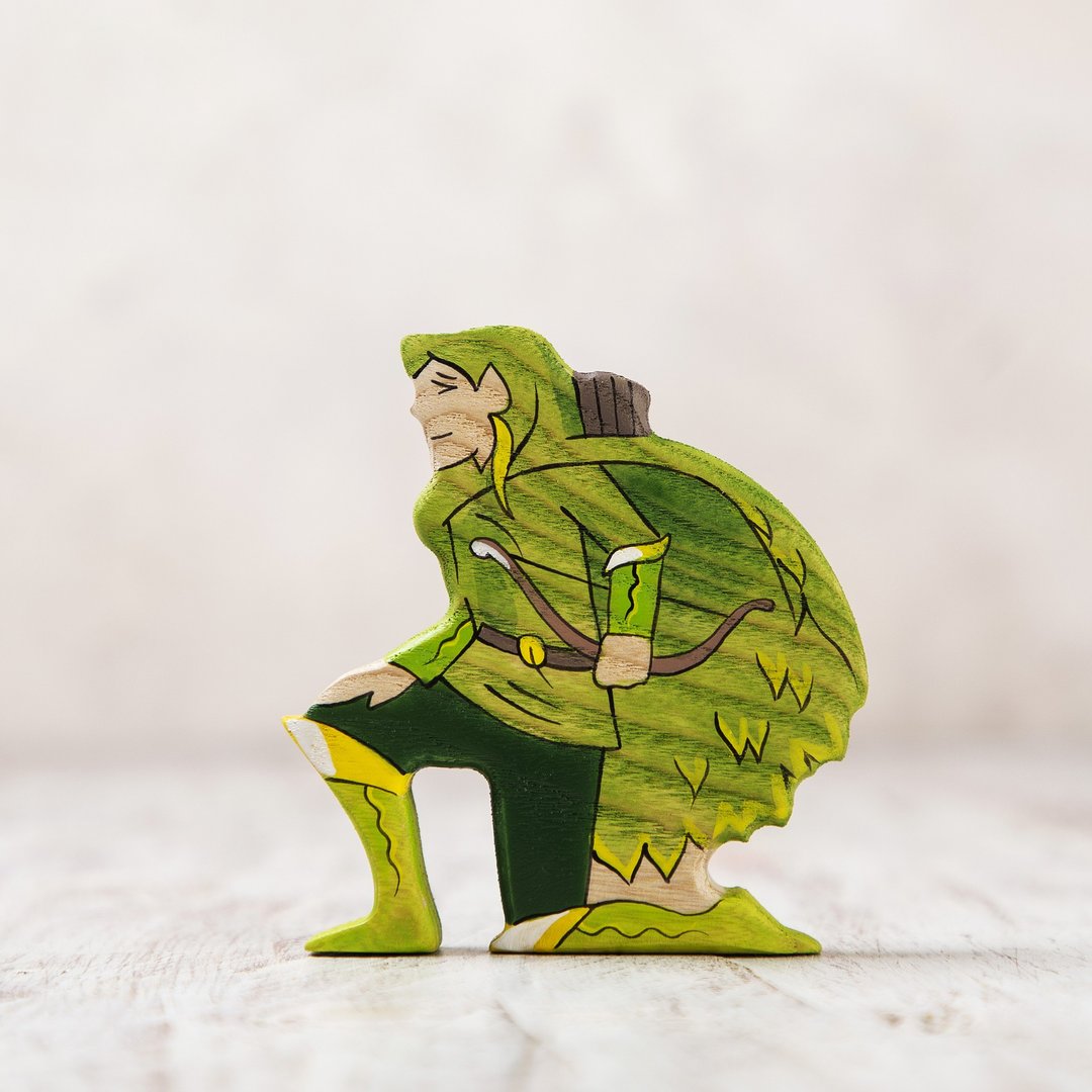 Wooden Elf figurine legendary creature - 玩具/玩偶 - 环保材料 绿色