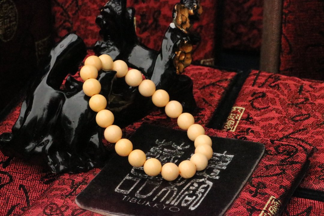 精品鸡油黄缅甸黄玉手珠 8mm 定制化设计 珠宝 玉石 手链 饰品 - 手链/手环 - 玉石 