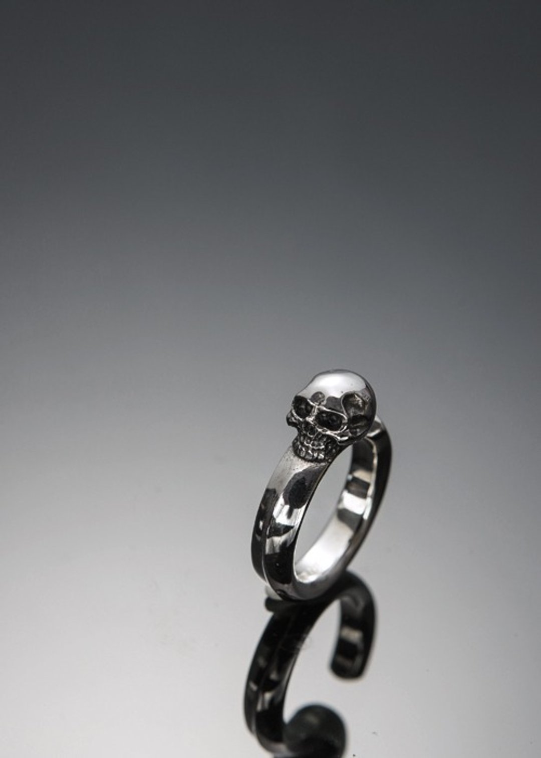 Simple Skull Ring | Standard Collection 简约骷髅戒 - 戒指 - 纯银 银色