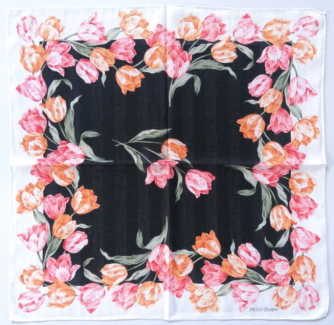 Yves Saint Laurent 古董手帕 - 郁金香花卉边框 19 x 18.5 英寸 - 手帕/方巾 - 棉 黑色