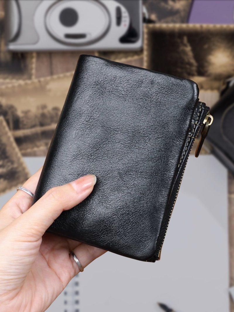 植鞣牛皮短夹 柔软真皮短款钱包 侧方拉链零钱袋 - 皮夹/钱包 - 真皮 黑色