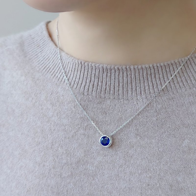 限量现货 - 天然蓝宝大颗包镶 1.04 ct 18K 白项链 | 链子可单戴 - 项链 - 宝石 蓝色