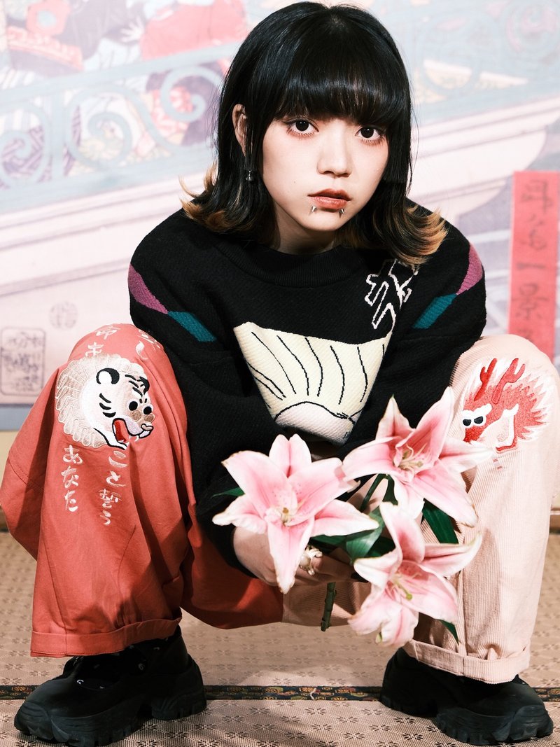 Meugler牛稠岛 暴走族 双色拼接龙虎刺绣 情侣阔腿裤 - 女装长裤 - 棉．麻 多色
