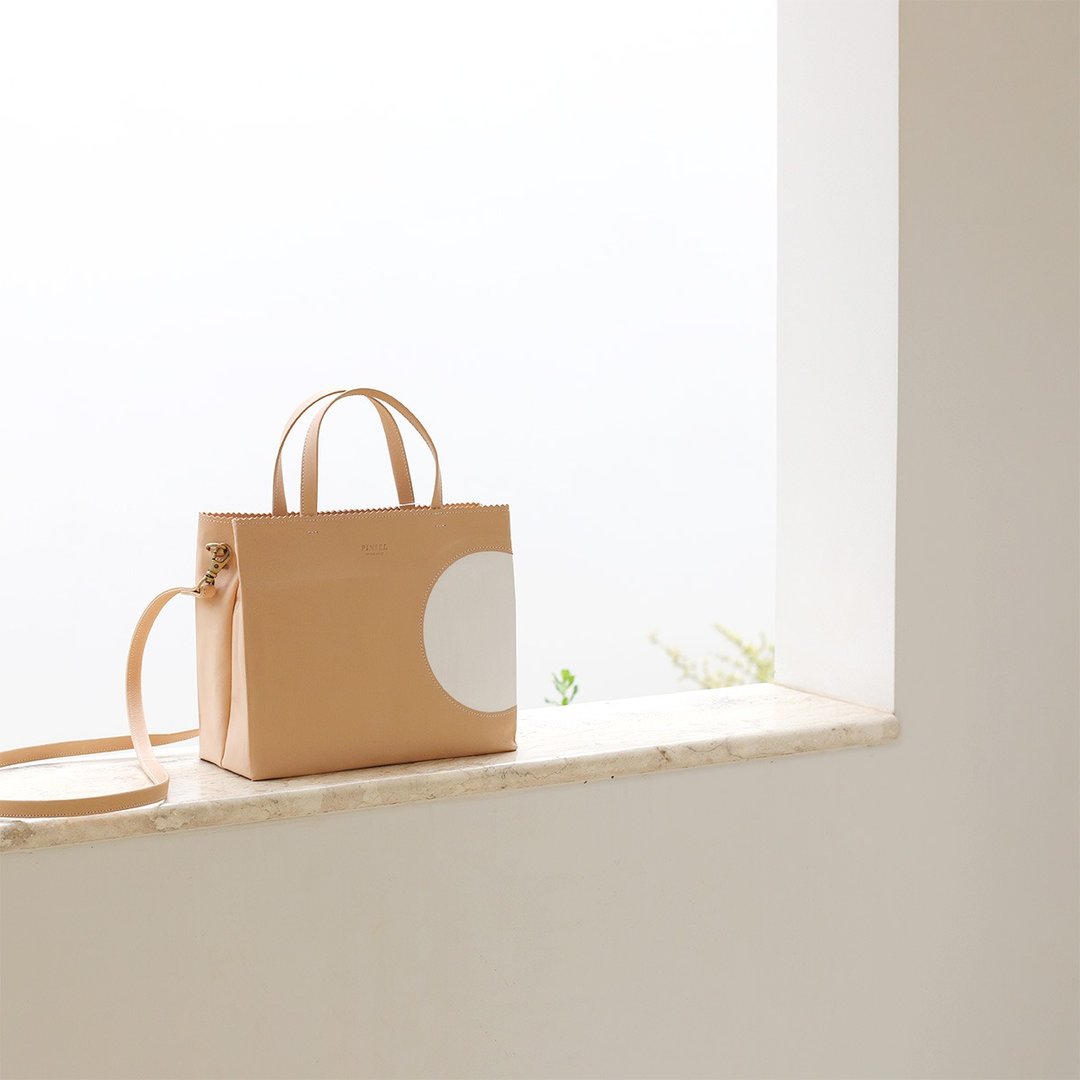 pathfinder tote (square)：蜜桃粉 (peach) - 手提包/手提袋 - 真皮 