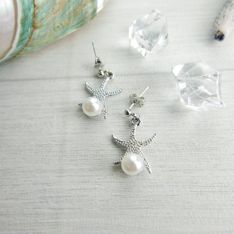 【Lalune】白金之星 海星造型珍珠银色耳针 - 耳环/耳夹 - 其他金属 银色
