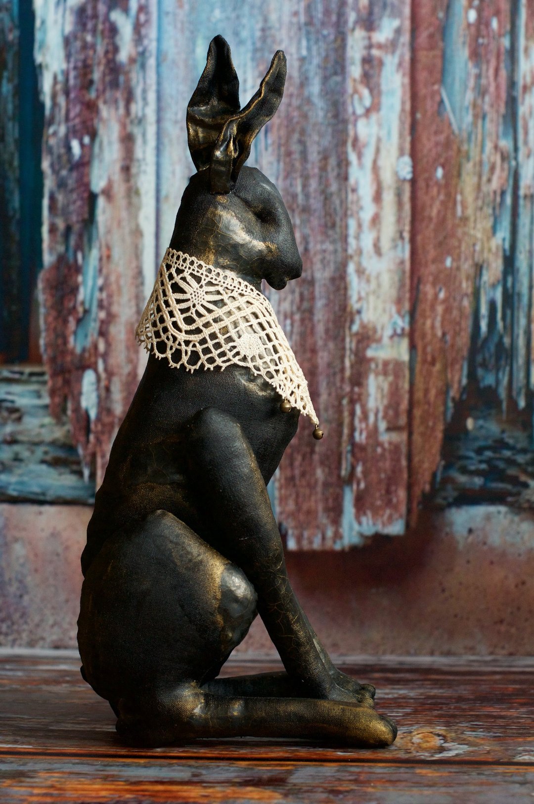 Black and Gold Rabbit in Primed Textile. 2023 year symbol - 玩偶/公仔 - 棉 黑色