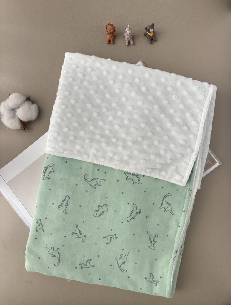 莫兰迪绿小恐龙  宝宝豆豆绒毯 婴儿手作 新生儿礼 - 围嘴/口水巾 - 棉．麻 绿色