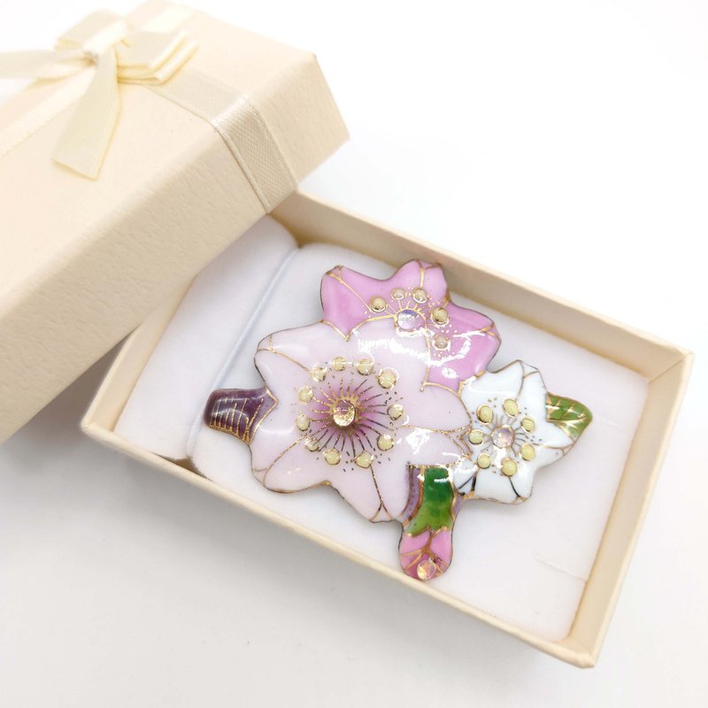 樱花 2025 七宝烧胸针 - 胸针 - 其他金属 粉红色