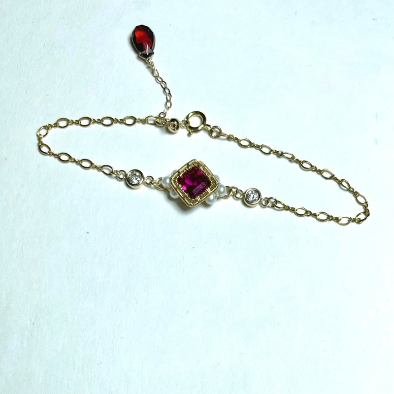 红宝石珍珠手链 14k注金可调节手链 诞生石礼物 - 手链/手环 - 半宝石 