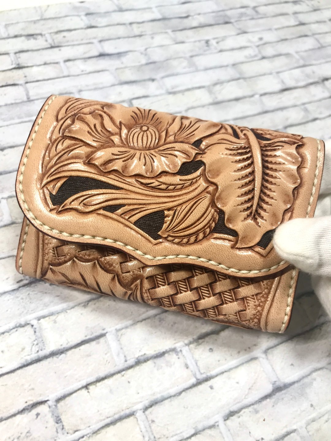 Business card case/Leather card case/Leather carving/Hand dyeing/Carving/Small leather goods - 名片夹/名片盒 - 真皮 咖啡色