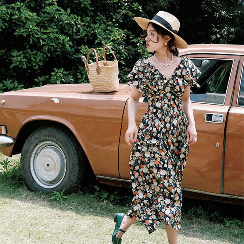 油畫花卉 悠長假期 少女蝴蝶袖碎花鬆緊洋裝 濃鬱法式浪漫連身裙 - 洋装/连衣裙 - 聚酯纤维 橘色