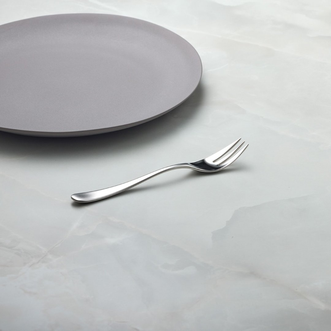 日本山崎金属 - AQUATIQUE系列 - 雾面不锈钢点心叉  (137 mm) - 餐刀/叉/匙组合 - 其他金属 银色