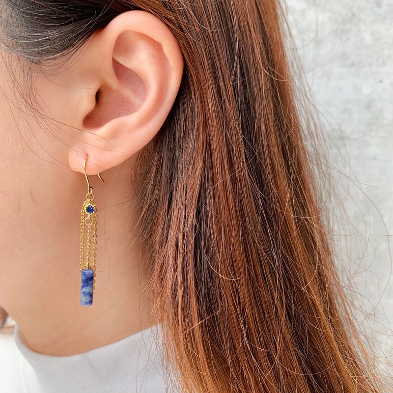 手制蓝纹石小圆柱链条长耳环 - Cordelia Earrings 母亲节 礼物 - 耳环/耳夹 - 水晶 蓝色