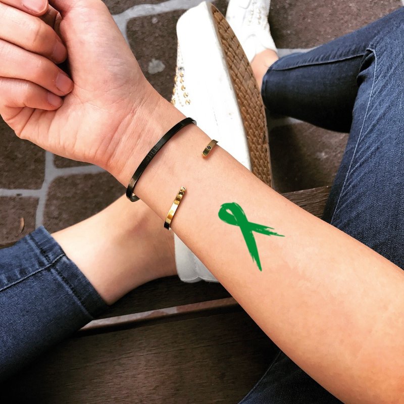 OhMyTat 绿丝带 Green Ribbon 刺青图案纹身贴纸 (2 张) - 纹身贴 - 纸 绿色