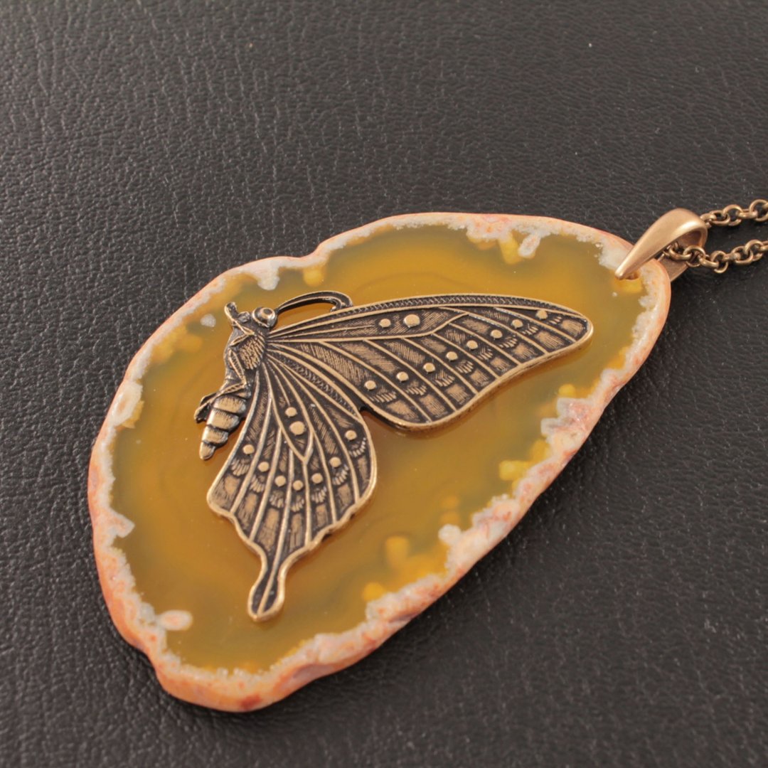 Yellow Agate Slice Necklace Slab Stone Brass Butterfly Pendant Necklace Jewelry - 项链 - 半宝石 黄色