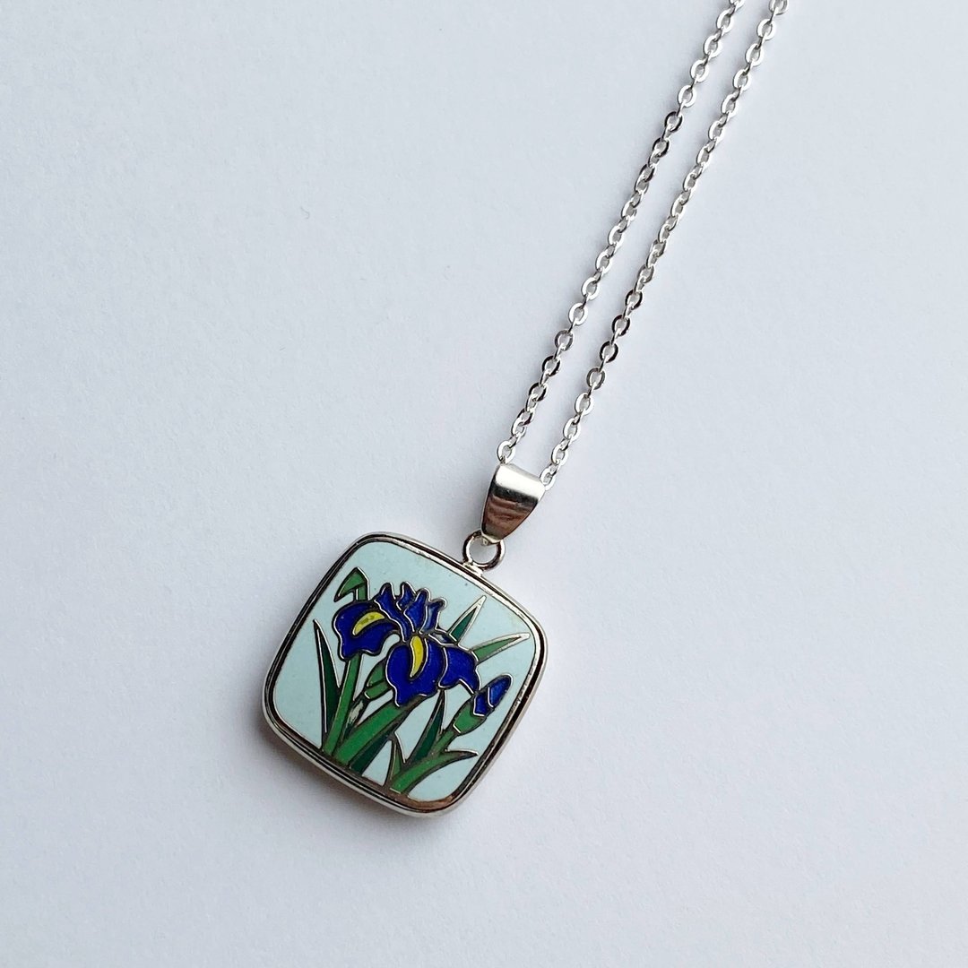 Japanese iris [Pearl Blue] Cloisonne pendant Sterling silver Cloisonne - 项链 - 其他材质 蓝色