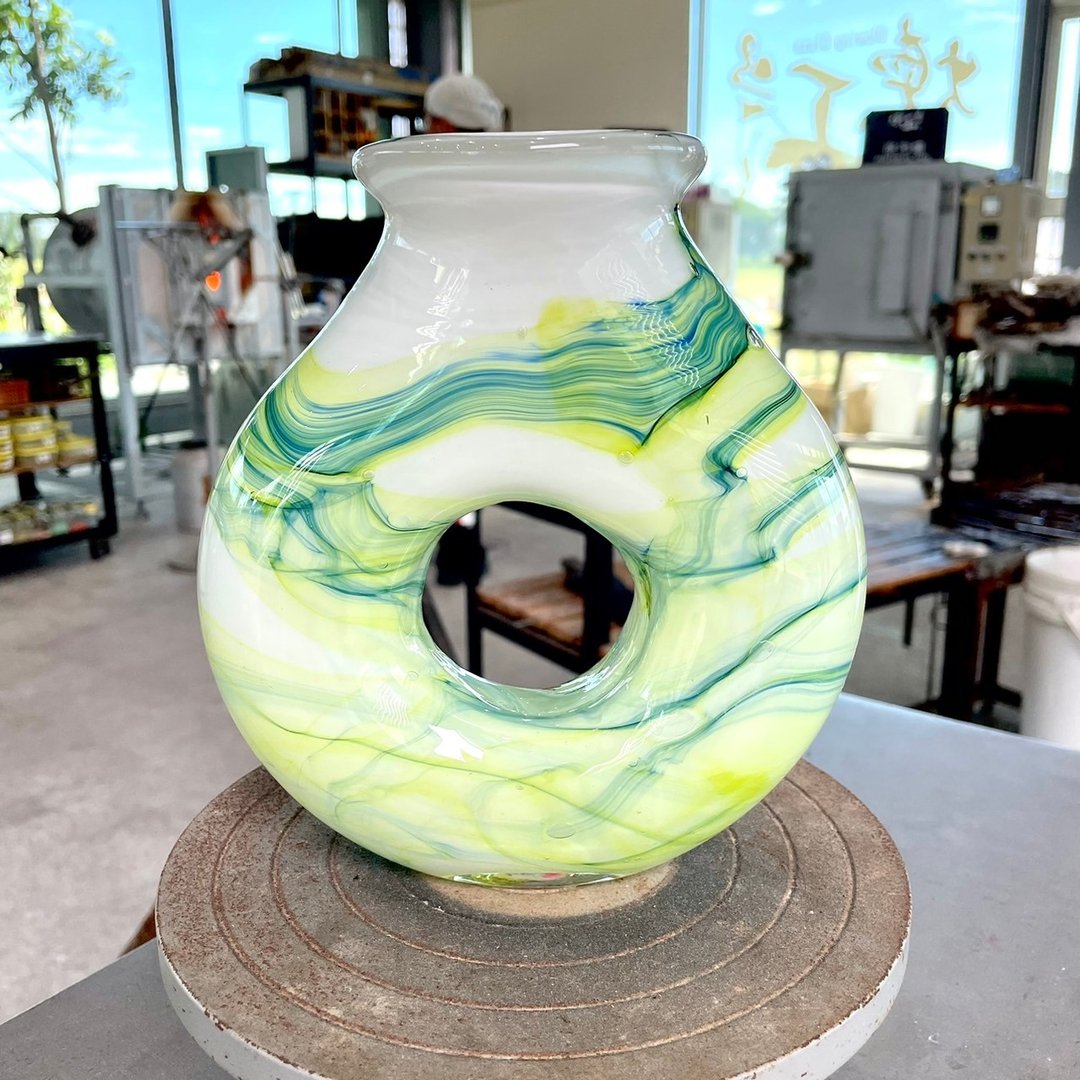 罗勒 手作玻璃花器 纯手工吹制 - 花瓶/陶器 - 玻璃 多色