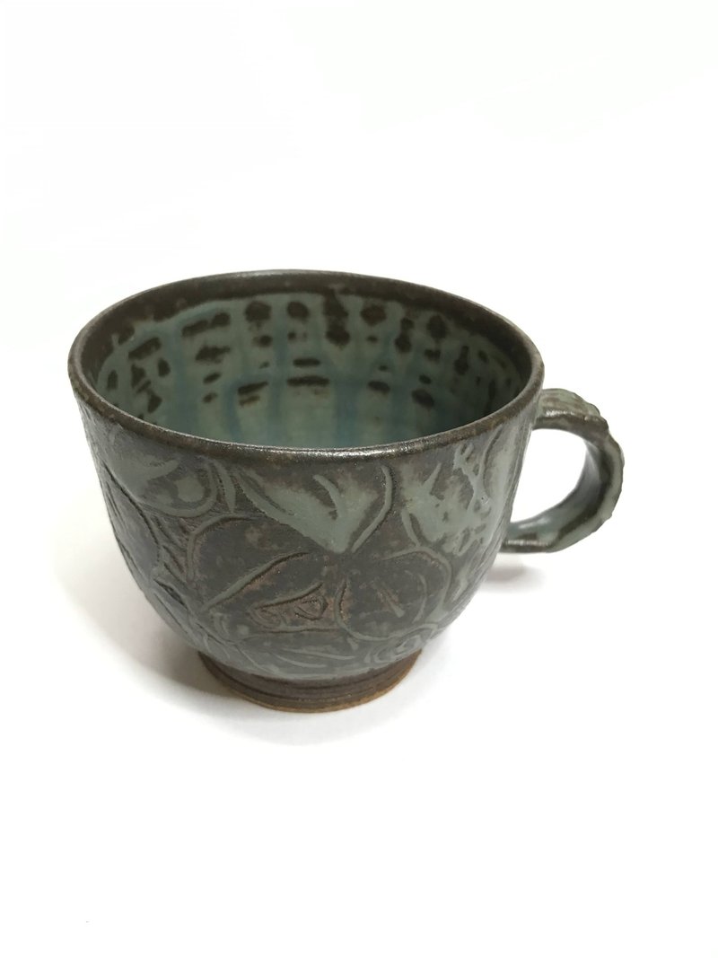 曾永鸿  灰釉刻花马克杯 - 咖啡杯/马克杯 - 陶 