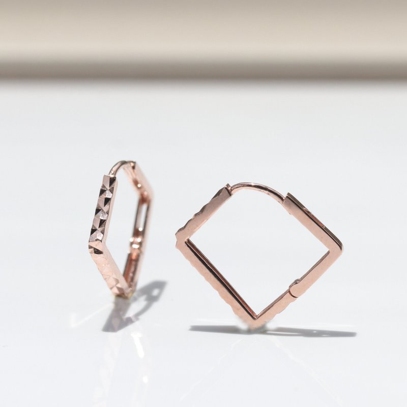 14K Rhombus Lock Earring 闪耀切割菱形耳扣耳环 - 耳环/耳夹 - 贵金属 金色