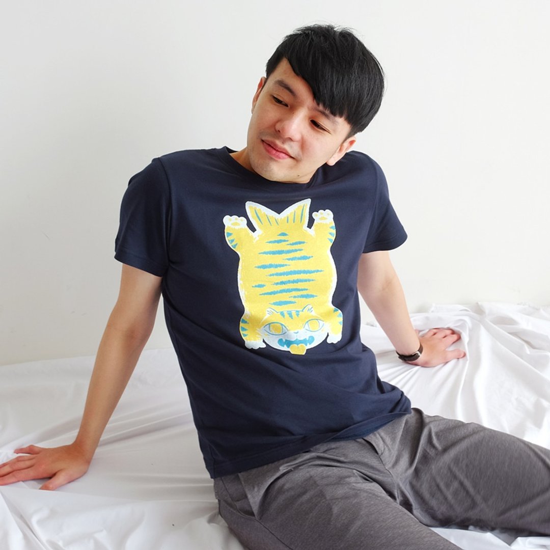 虎皮鱼喵-中性Tshirt - 男装上衣/T 恤 - 棉．麻 蓝色