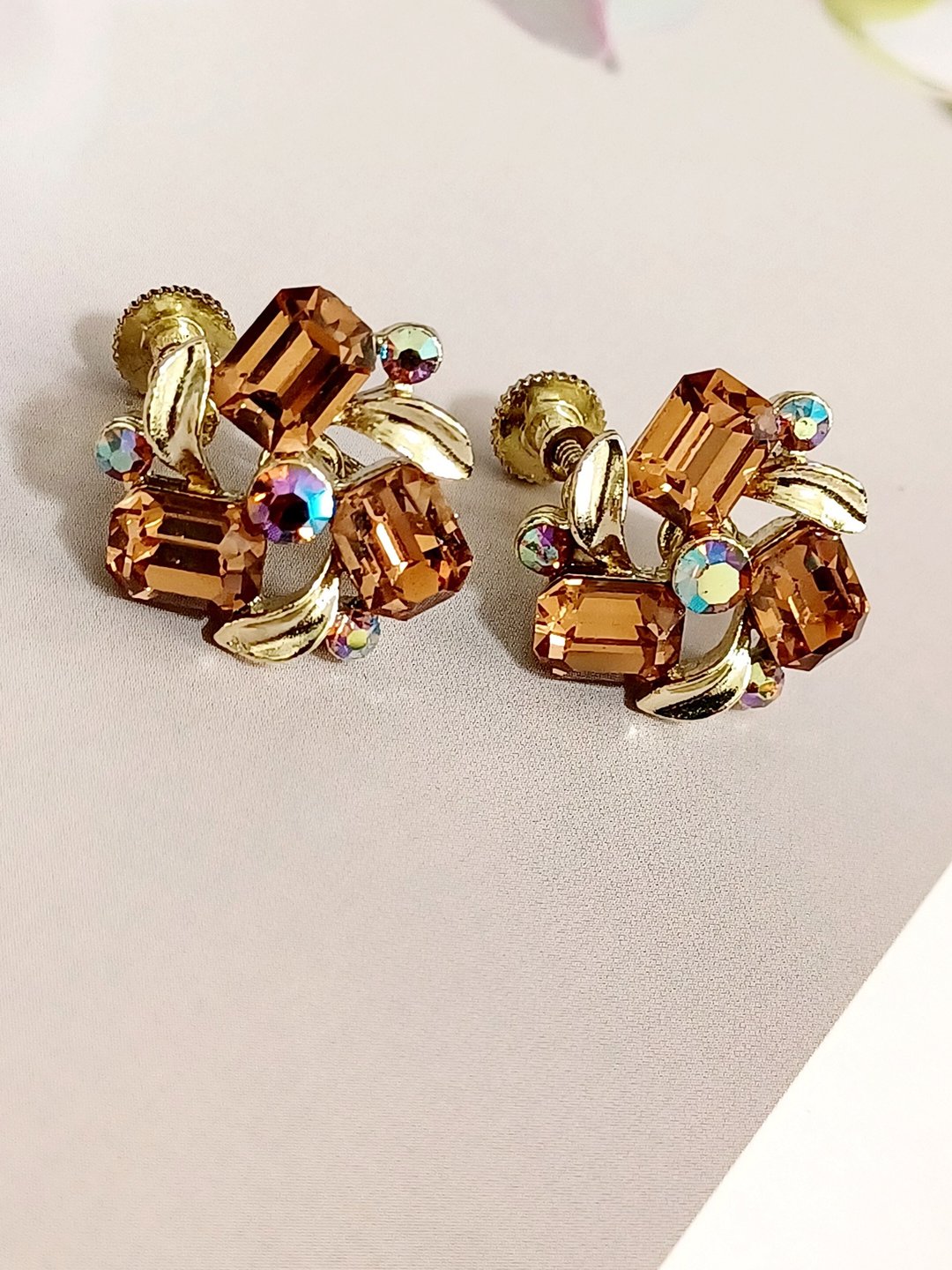vintage jewelry  LISNER 大地色系方形莱茵花卉 夹式耳环 - 耳环/耳夹 - 其他金属 
