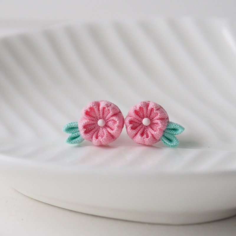 【花恋季节: 樱花记忆】桃色樱花定制耳环耳夹  14kgf 925 - 耳环/耳夹 - 棉．麻 粉红色