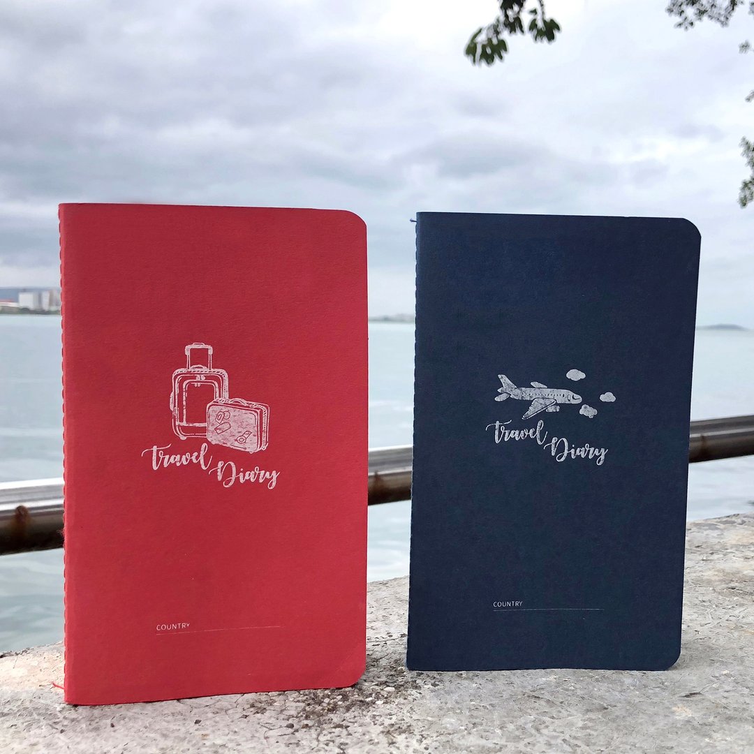 旅游手札 穿线笔记本 设计师款 成稳红蓝 - 笔记本/手帐 - 纸 蓝色