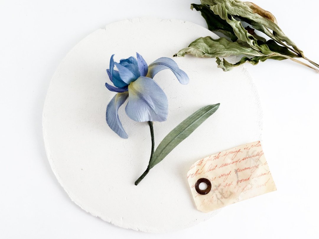 Corsage: iris blue color - 胸花/手腕花 - 丝．绢 蓝色