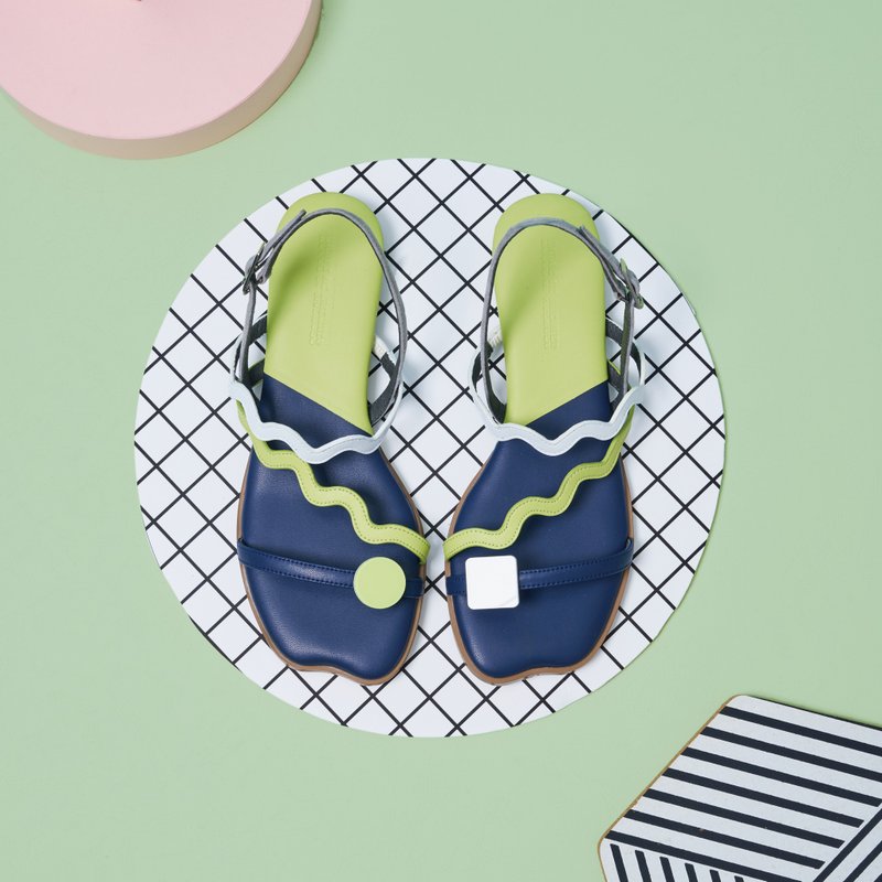 | HOA | 弧形底板条子平底凉鞋 | 蓝色 | 5446 | - 男女凉鞋 - 人造皮革 蓝色