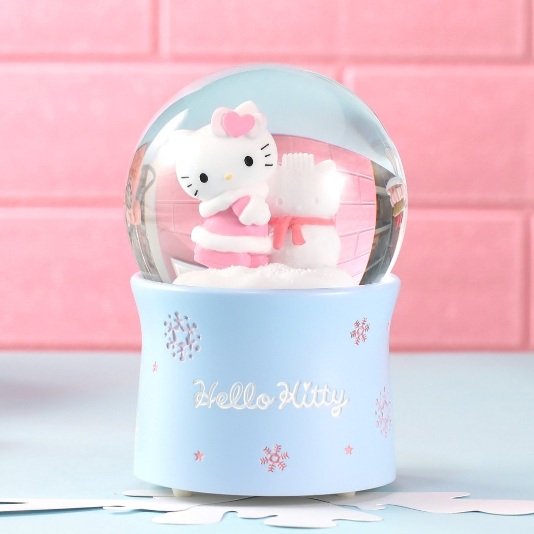 Hello Kitty 堆雪人 水晶球音乐盒 - 摆饰 - 玻璃 