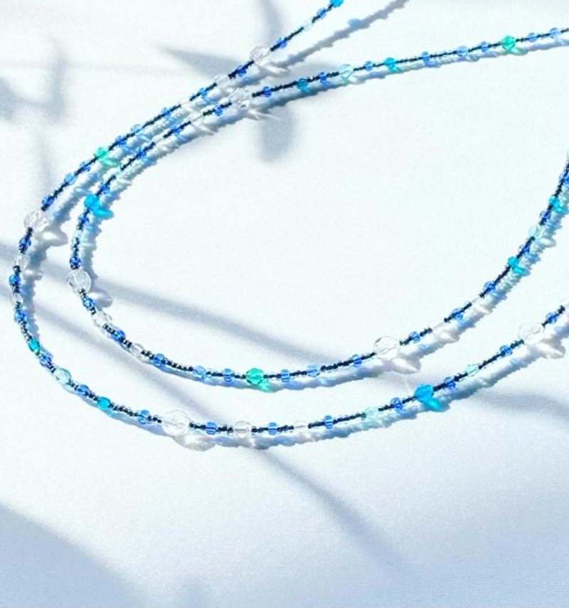 海色浪花 串珠短项链 - 锁骨链 - 玻璃 蓝色