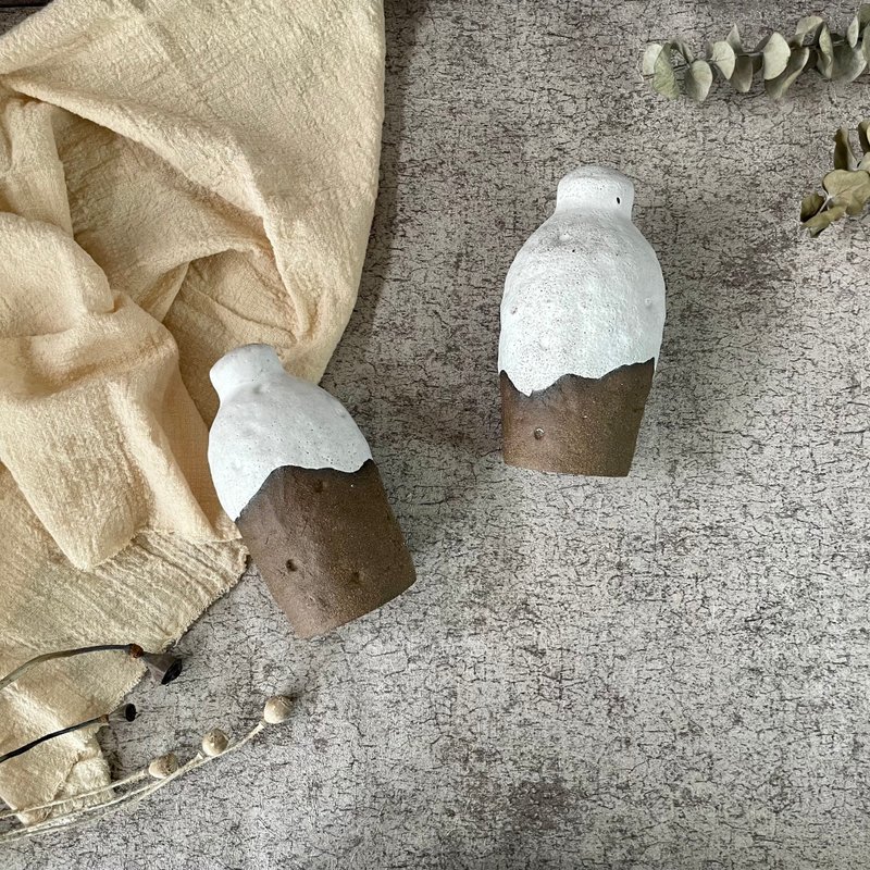 雾面白釉花瓶 - 花瓶/陶器 - 陶 白色