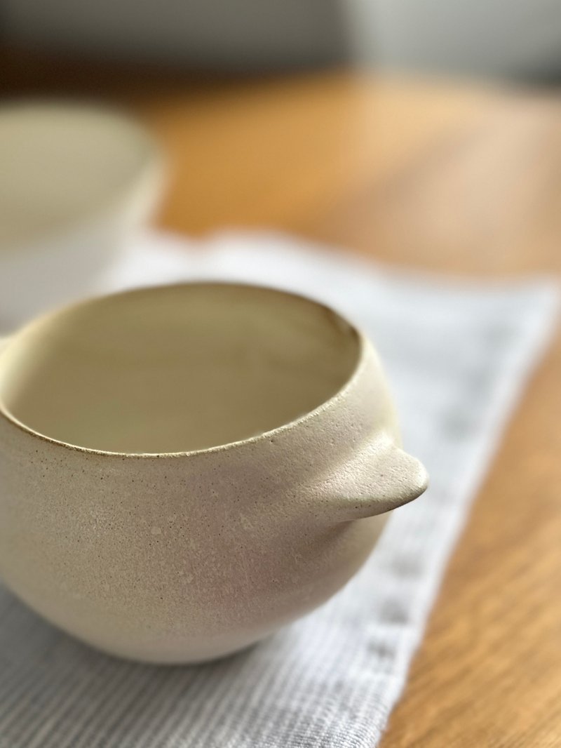 白色温润双耳小碗/霜白の器 - 碗 - 陶 