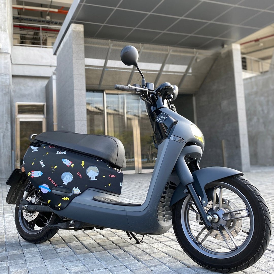 gogoro 授权 防刮车套-啾啾妹与卡尔-WE06 - 其他 - 其他材质 