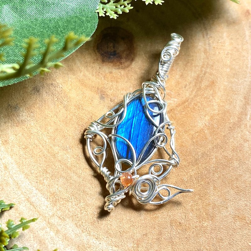 能量水晶项链-森岚-拉长石/太阳石、水晶灵摆项链、艺术编织 - 项链 - 石头 蓝色