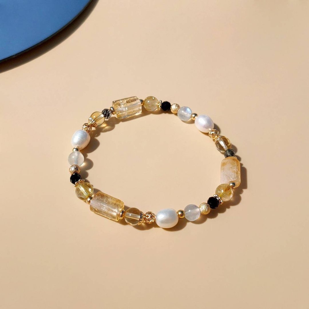 光暗。黄水晶 淡水珍珠 月光石 14K包金 水晶矿石设计手链 - 手链/手环 - 水晶 黄色