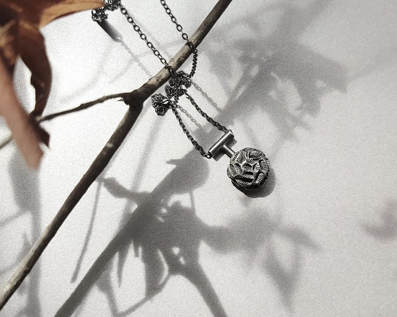 花之印象  925银 锁骨项链  /Ag No. 103 - 项链 - 纯银 灰色