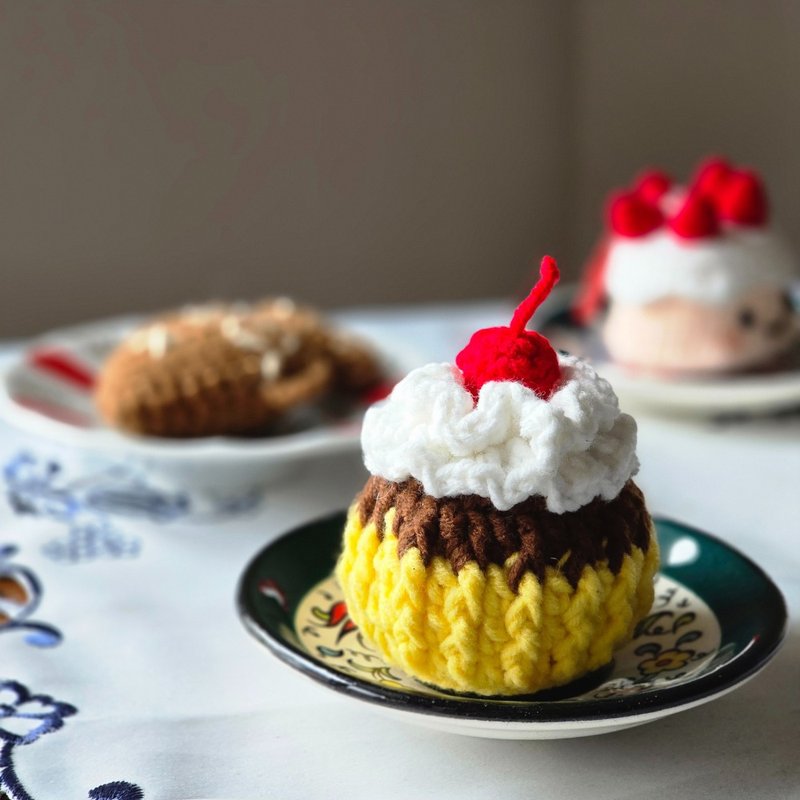 甜点织物盲盒 毛线吊饰 甜点吊饰 交换礼物 手工礼物 - 吊饰 - 棉．麻 