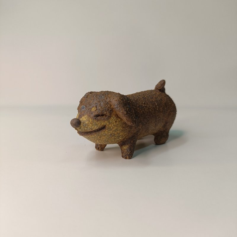 微笑的腊肠狗/陶塑公仔/原创 - 玩偶/公仔 - 陶 