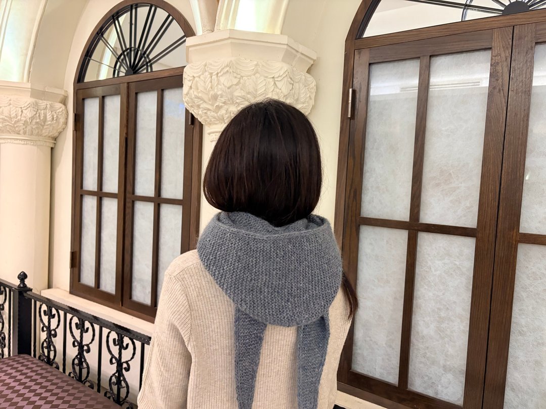编织连帽毛帽 + 围脖。实用 + 质感。铁灰色。意大利线材双线编织 - 帽子 - 羊毛 