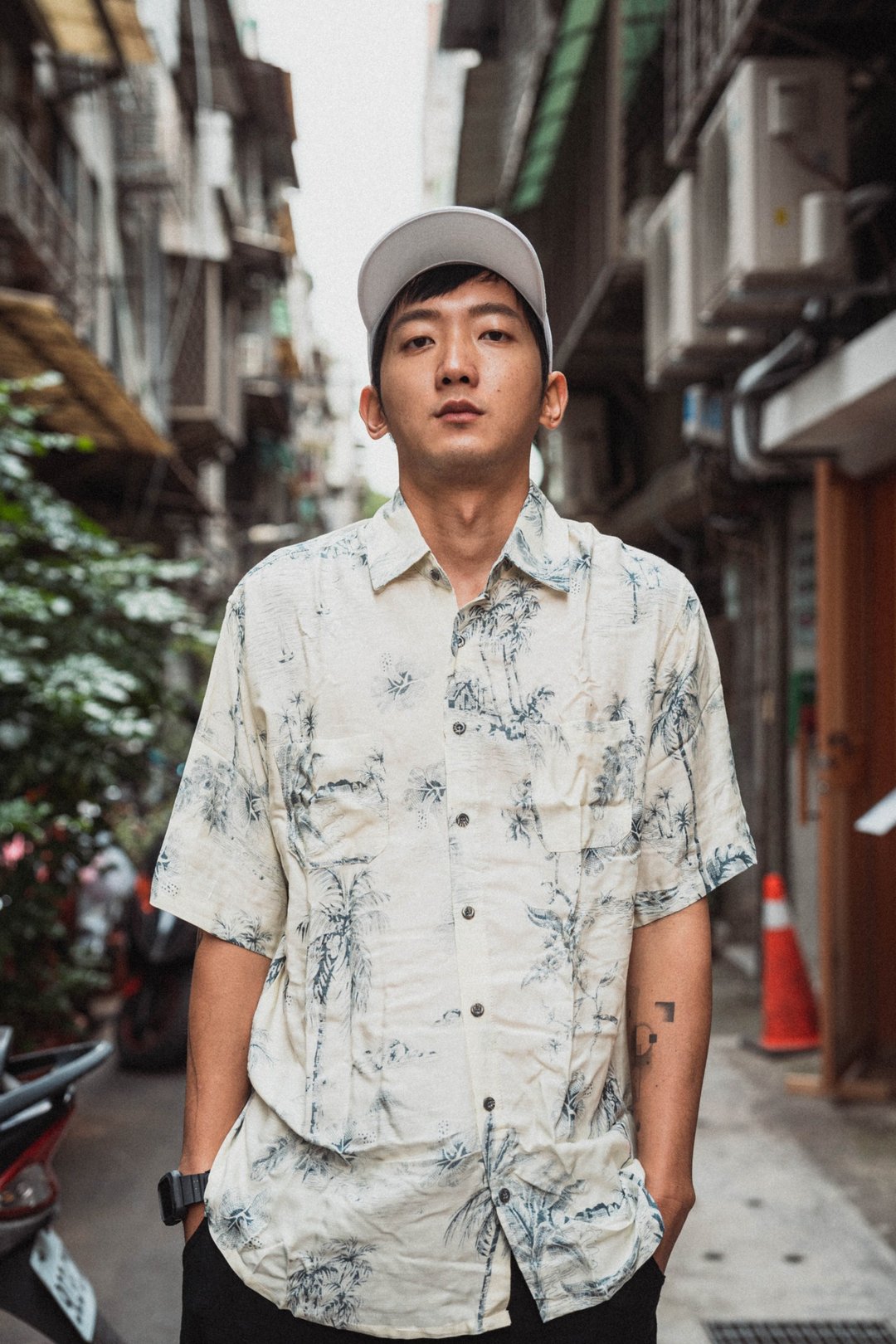 Island Button Up 花衬衫 - 浅黄色 - 男装衬衫 - 其他人造纤维 灰色