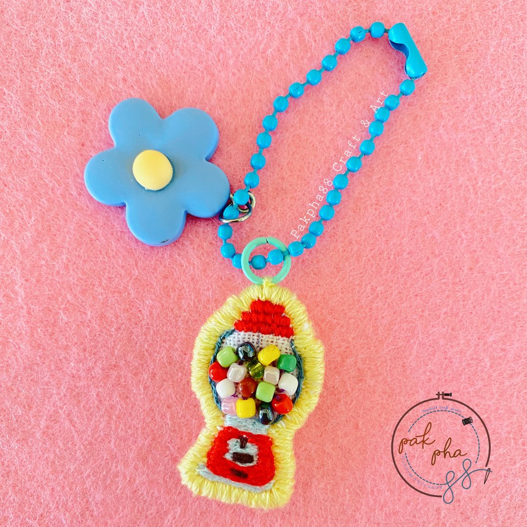 gashapon keychain - 钥匙链/钥匙包 - 绣线 