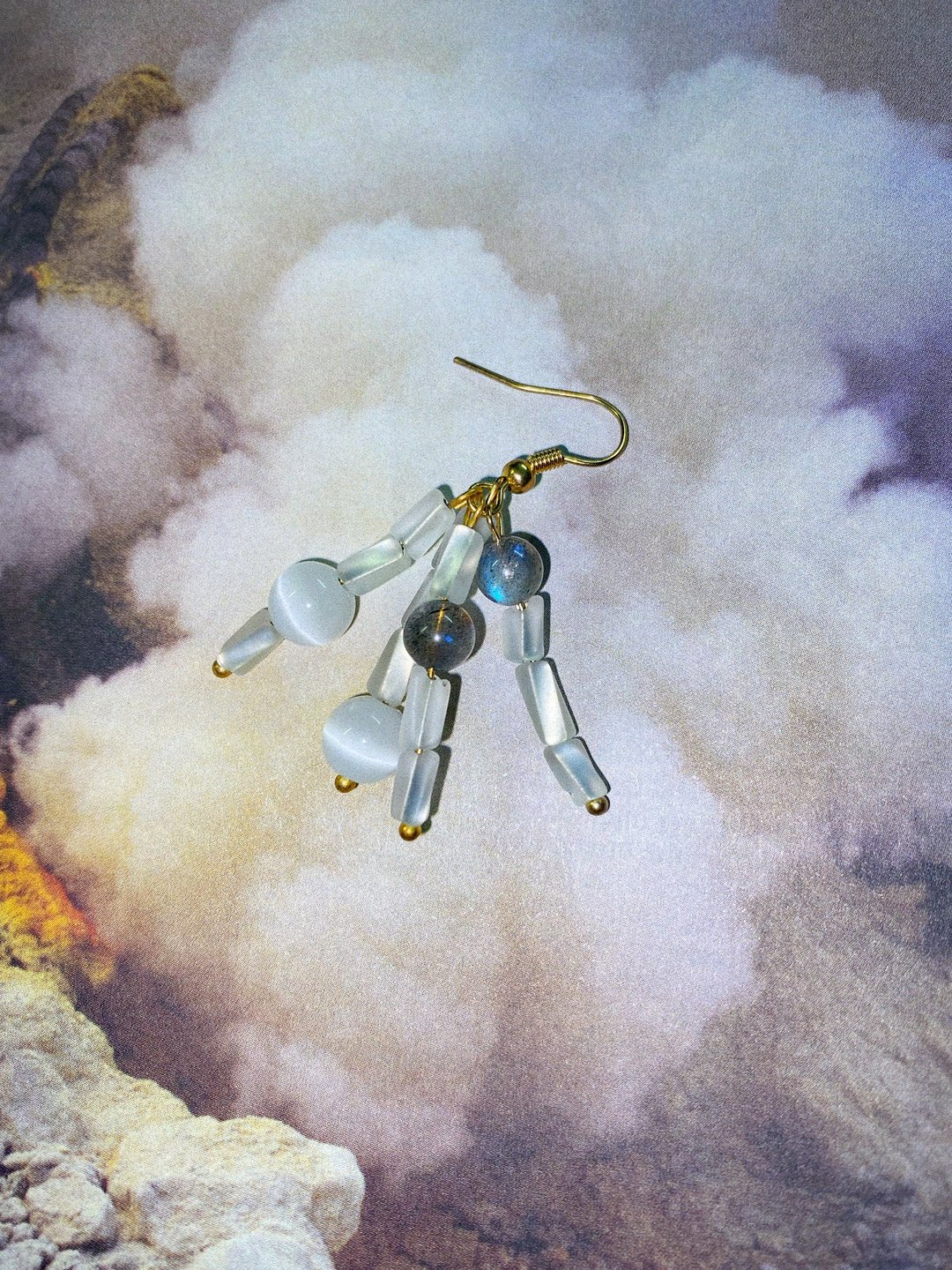 流星耳环 气质的灰蓝光谱 - 耳环/耳夹 - 半宝石 白色