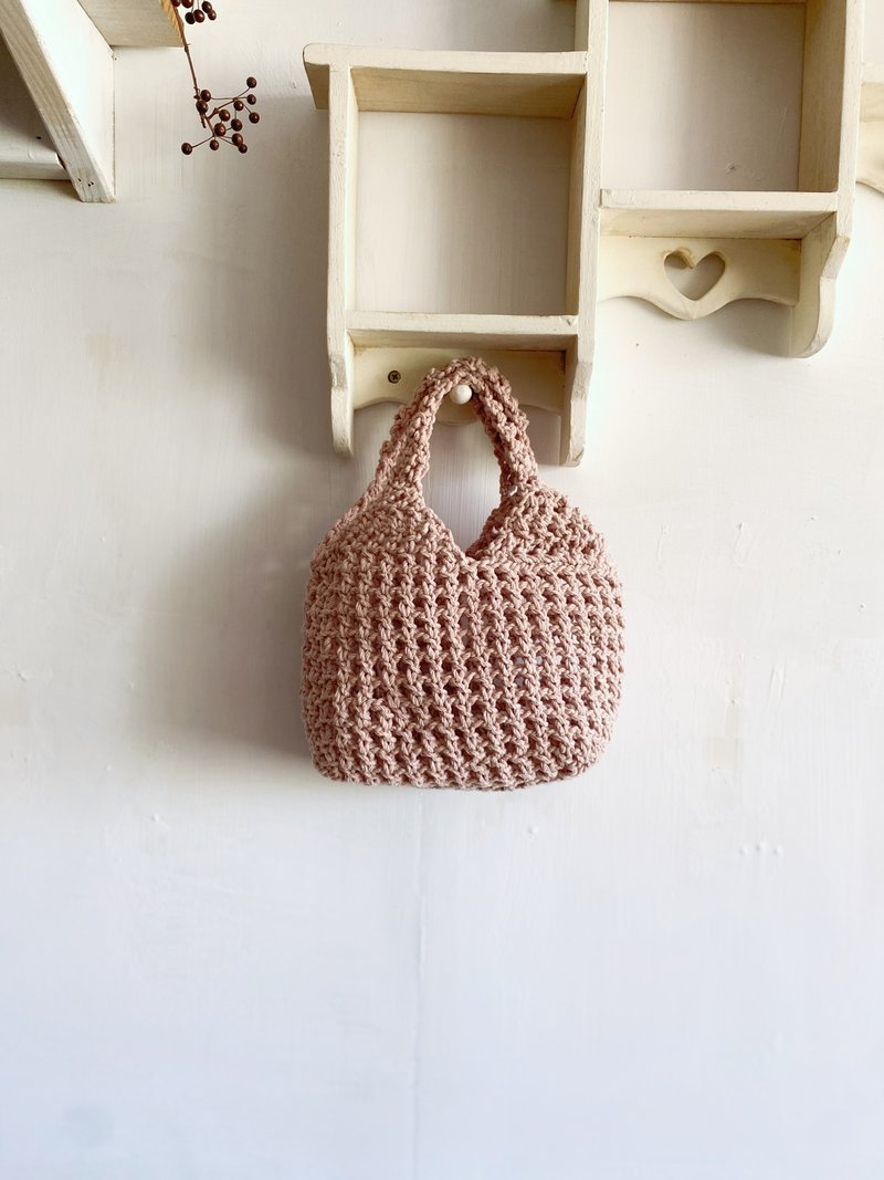 【好日手作】Handmade。手工韩国线材编织奶茶色方底镂空手提包 - 手提包/手提袋 - 棉．麻 卡其色